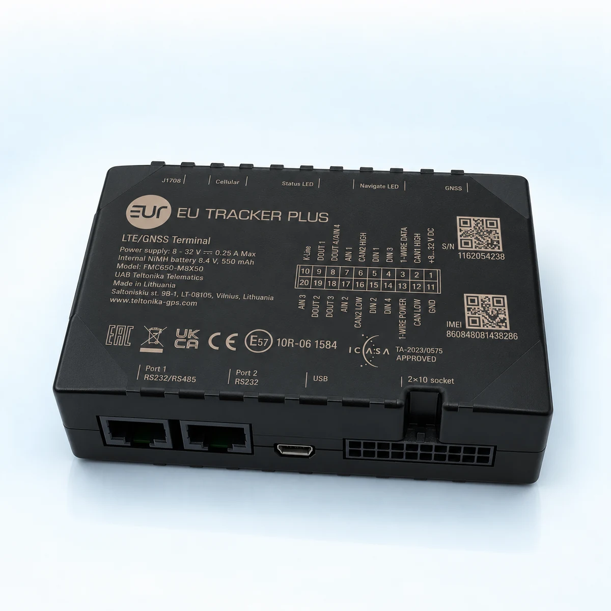 GPS jednotka EUTRACKER PLUS s porty a konektory