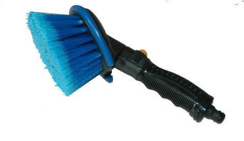 Kulatý průtokový kartáč pro mytí vozidel