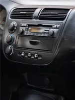 Redukce pro 9" autorádio Honda Civic 01-05 manual clima (4)